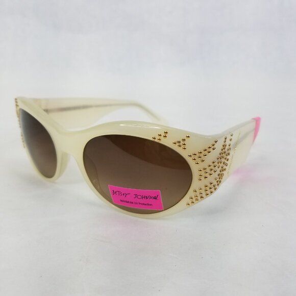Betsey Johnson Sunglasses Pearlized White Plastic Cat Eye Gold Studs Size Small - Picture 6 of 14